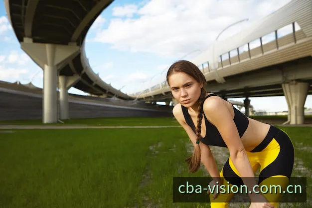 CBA常规赛积分榜与季后赛战术沙盘背景